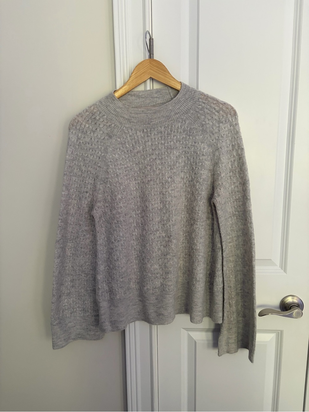 LOFT Women's Light Gray Textured Turtleneck Sweater